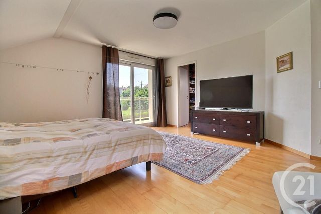 Afficher la photo en grand Maison à vendre - 8 pièces - 260 m2 - Veigy Foncenex - 74 - RHONE-ALPES