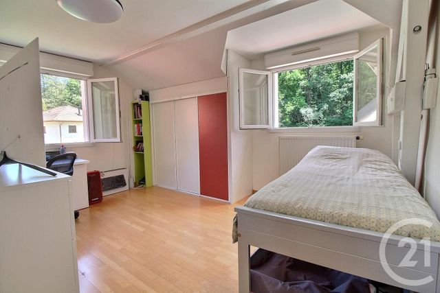 Afficher la photo en grand Maison à vendre - 8 pièces - 260 m2 - Veigy Foncenex - 74 - RHONE-ALPES