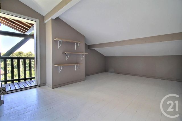 Maison à vendre - 6 pièces - 200,22 m2 - Bons En Chablais - 74 - RHONE-ALPES